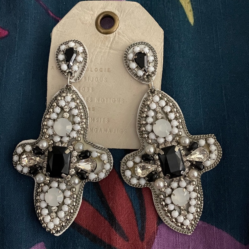 New Anthropologie Black and White Cross Earrings